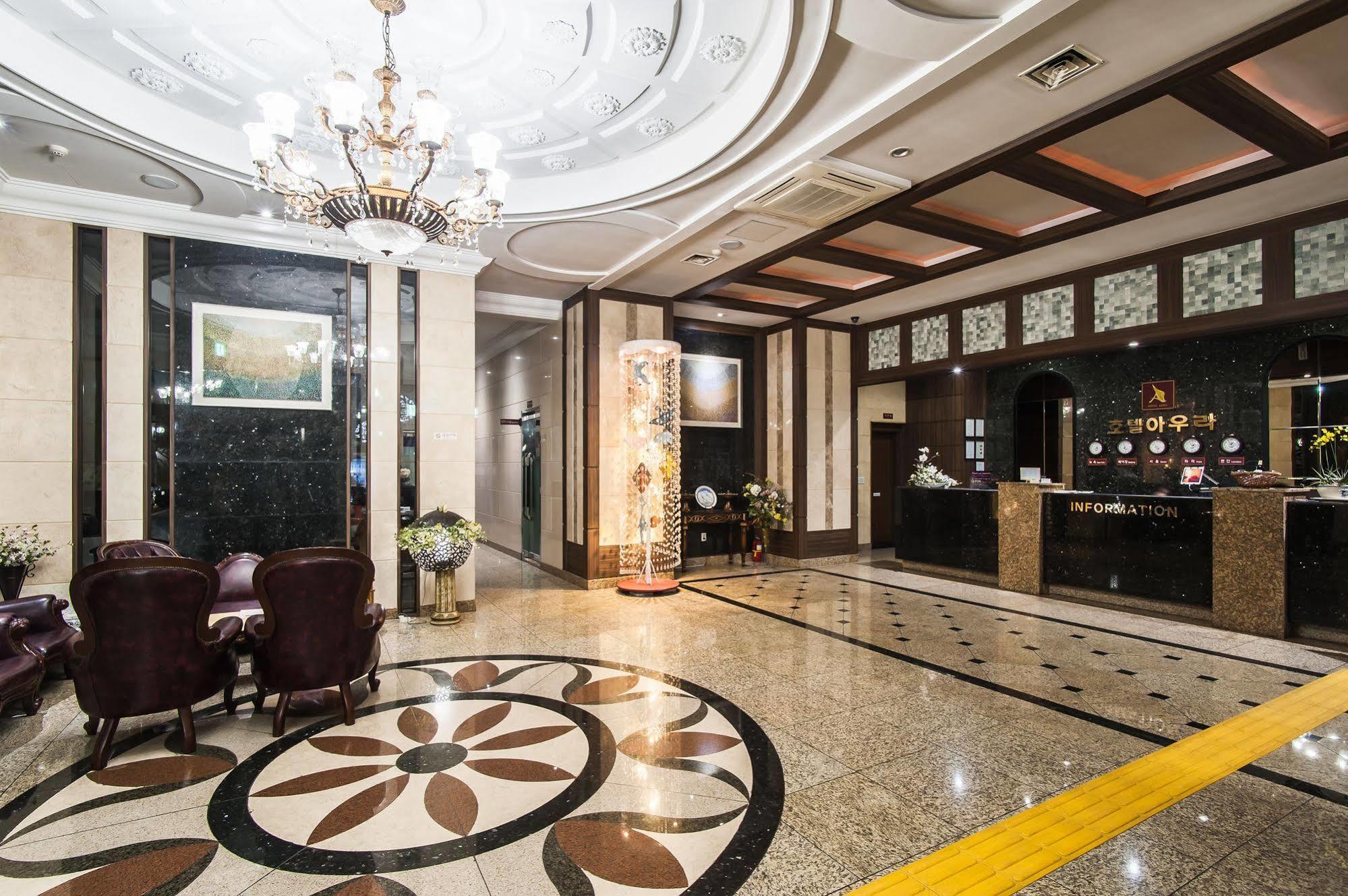 Aura Hotel Ансан Екстериор снимка